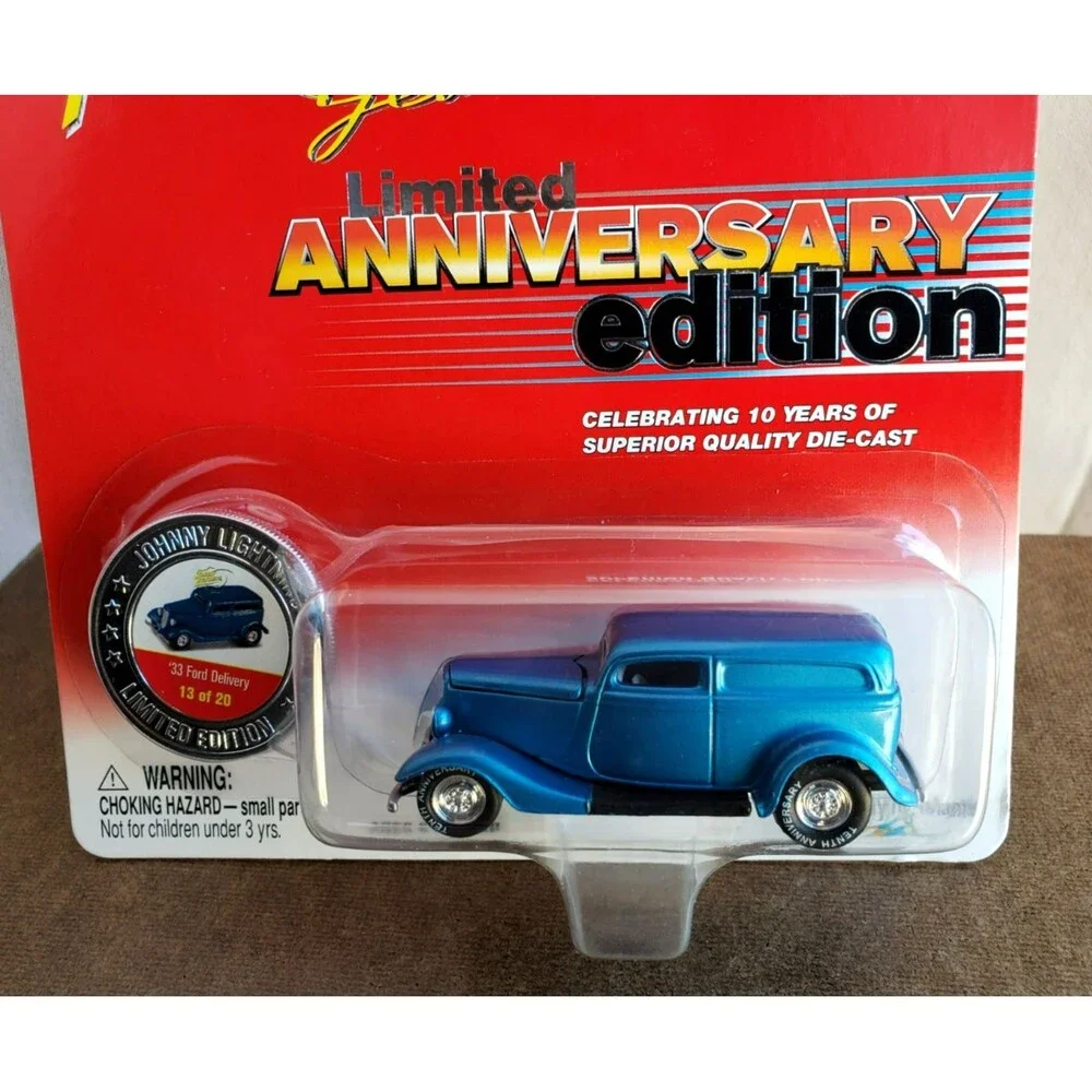 2004 Johnny Lightning '33 FORD DELIVERY Blue 10 YEARS LIMITED EDITION REAL RIDER